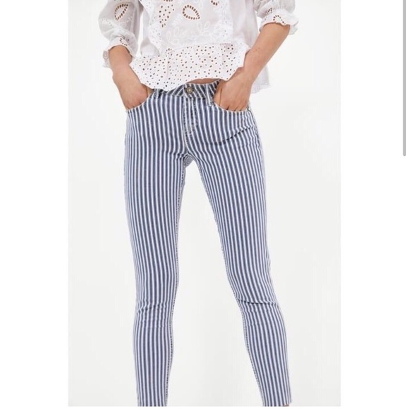 Zara Stripped Raw Edge Jeans - Picture 2 of 9
